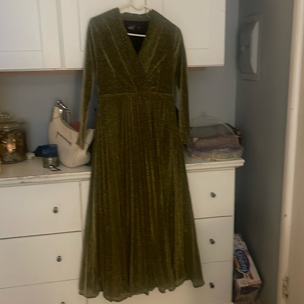 Bella muse designer size small black and gold